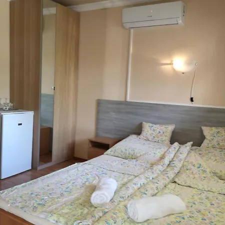 Vitorlas Apartmanhaz 시오포크