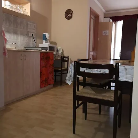 아파트 Vitorlas Apartmanhaz 시오포크